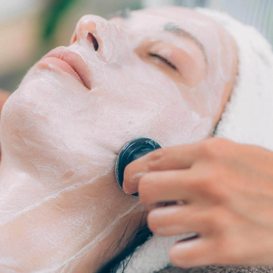 Vacuum Cupping - Facial Ice Plunge Stacked With A Dual Layer Of Herbal Oil And Hydrating Cream Followed By Stimulating Cupping And Red Light Therapy 55 Min - Ultim8 Designs 4 U