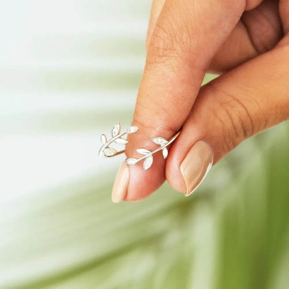 925 Sterling Silver Zircon Leaf Shape Ring - Ultim8 Designs 4 U