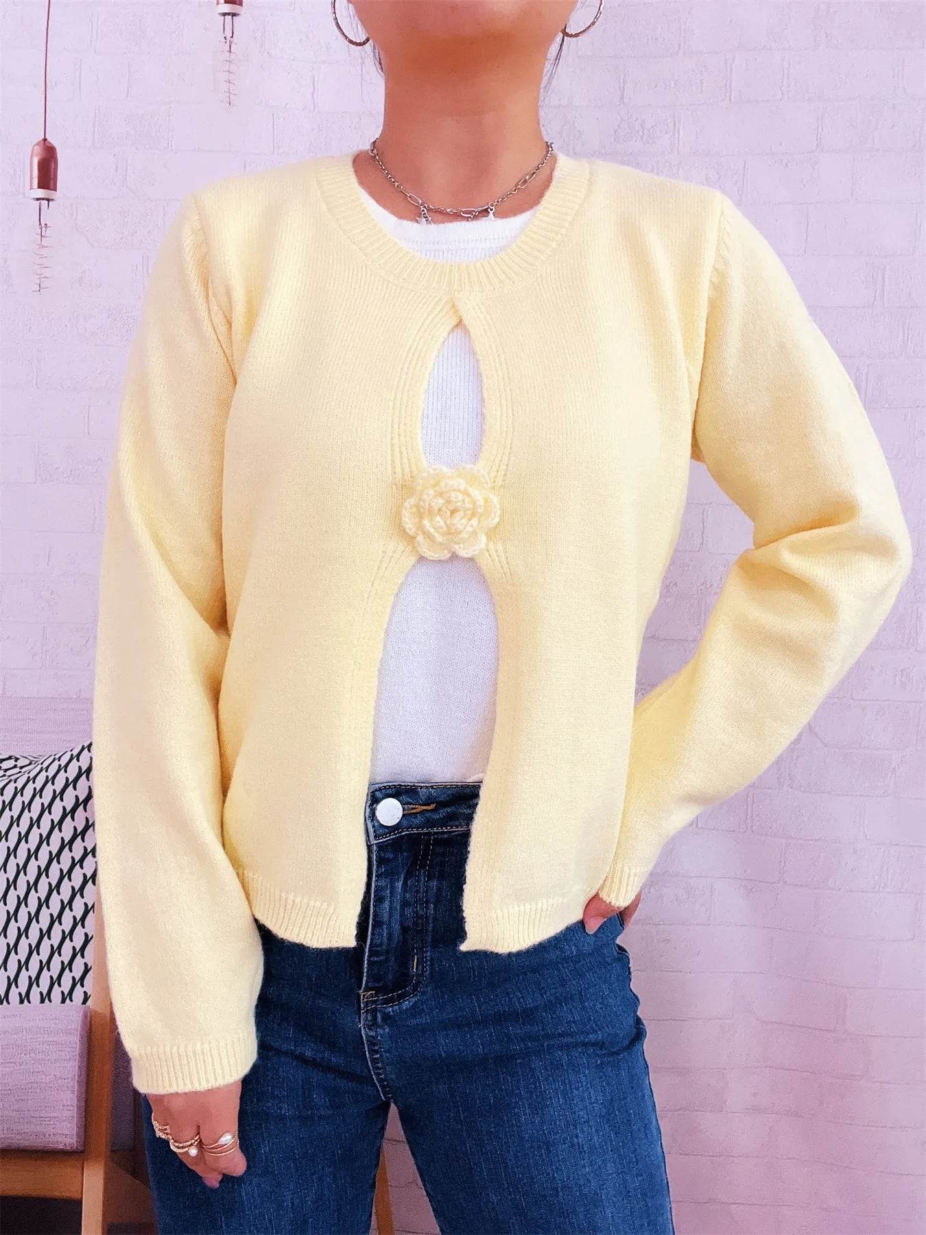 Flower Contrast Round Neck Sweater - Ultim8 Designs 4 U