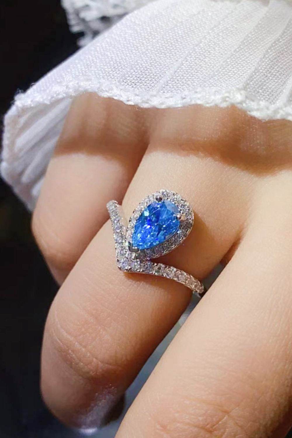 1 Carat Pear Shape Moissanite Heart Ring - Ultim8 Designs 4 U