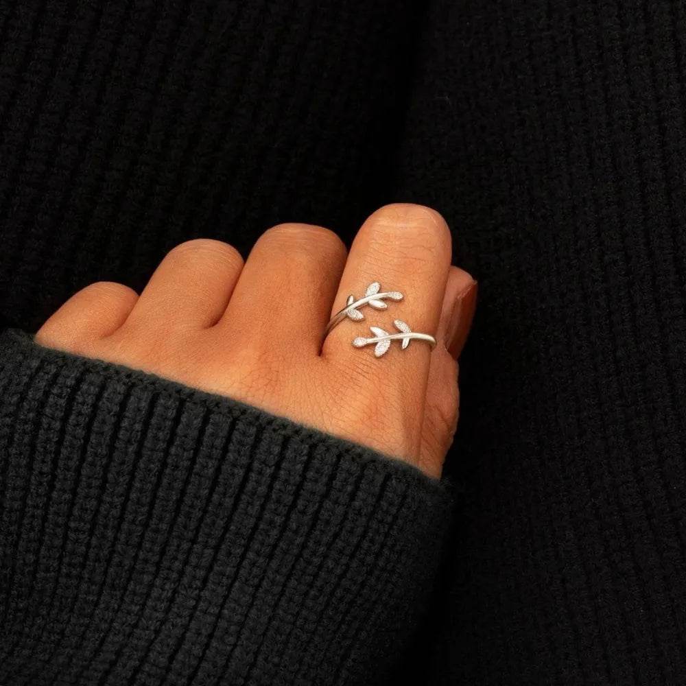 925 Sterling Silver Zircon Leaf Shape Ring - Ultim8 Designs 4 U