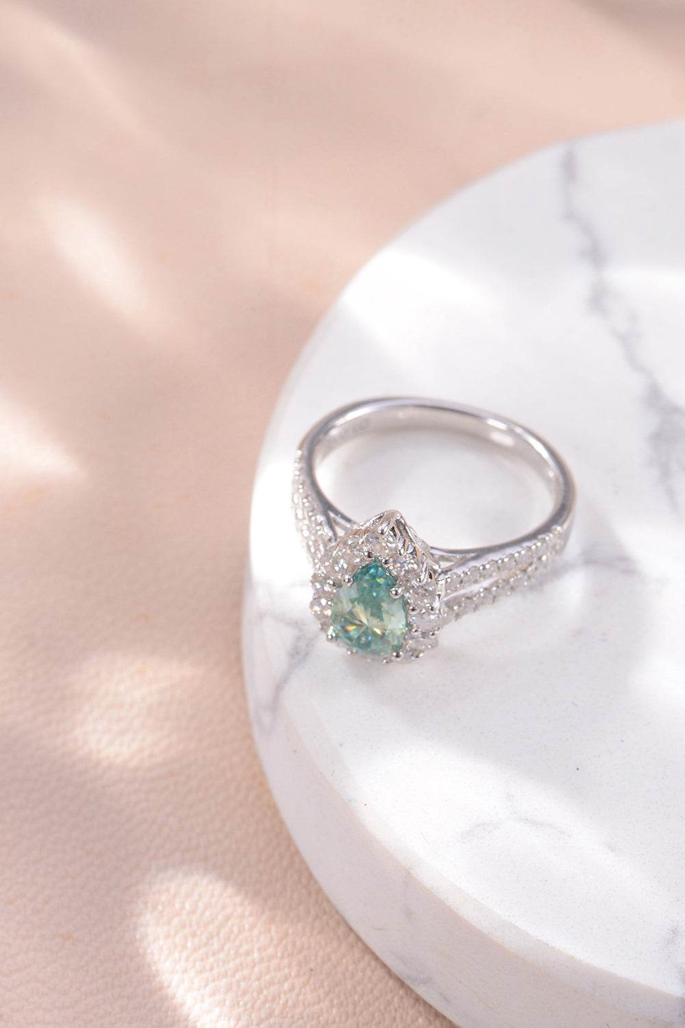 1 Carat Moissanite 925 Sterling Silver Ring - Ultim8 Designs 4 U