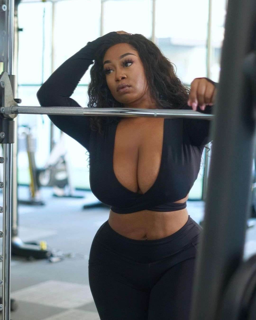 Breathable Plus-Size Yoga &amp; Fitness Set - Ultim8 Designs 4 U